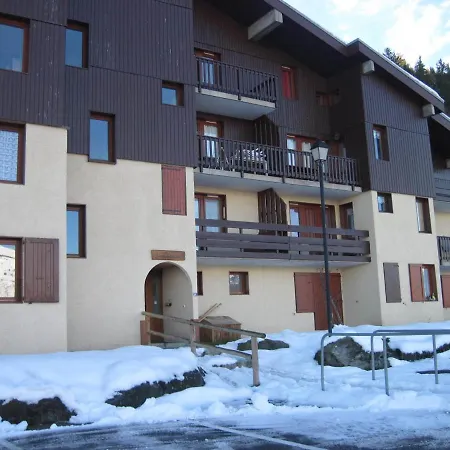 Divise Avec Terrasse Sud, Proche Pistes Et Centre Station, Rez-de-chaussee - Fr-1-181-2523